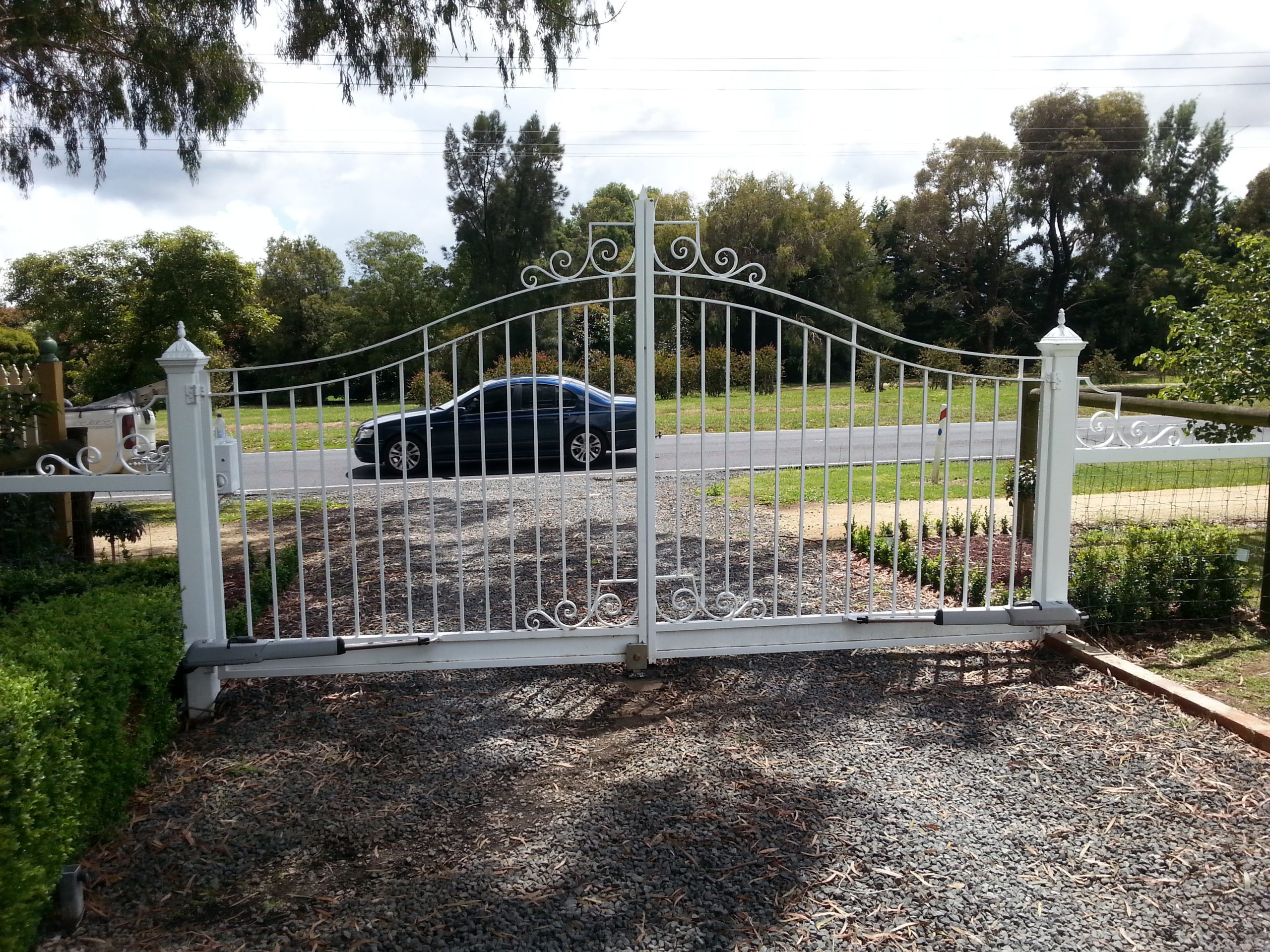 4 Ways an Automatic Gate Can Enhance the Privacy & Security of Your Property