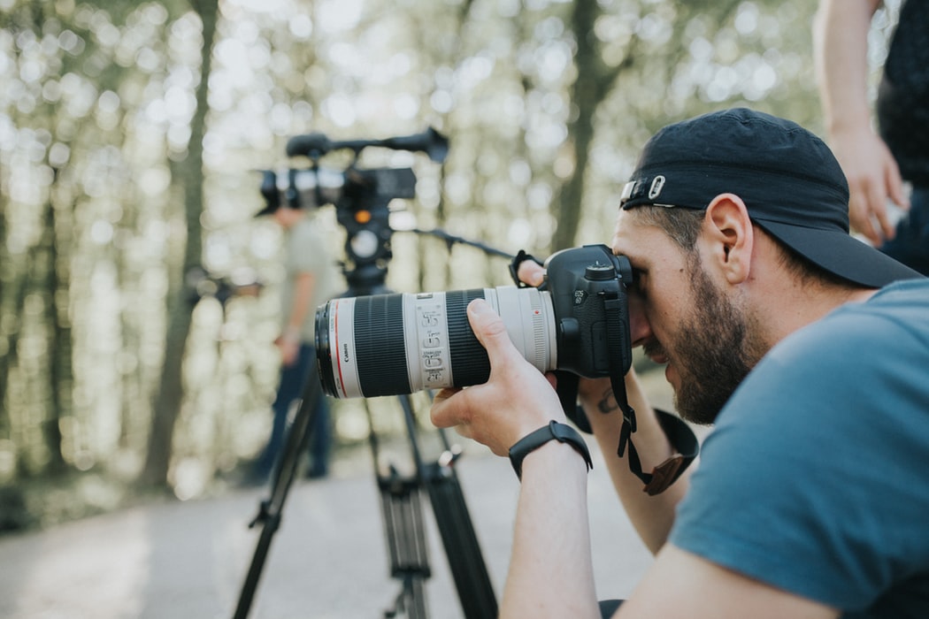 How good you know a professional freelance photographer?