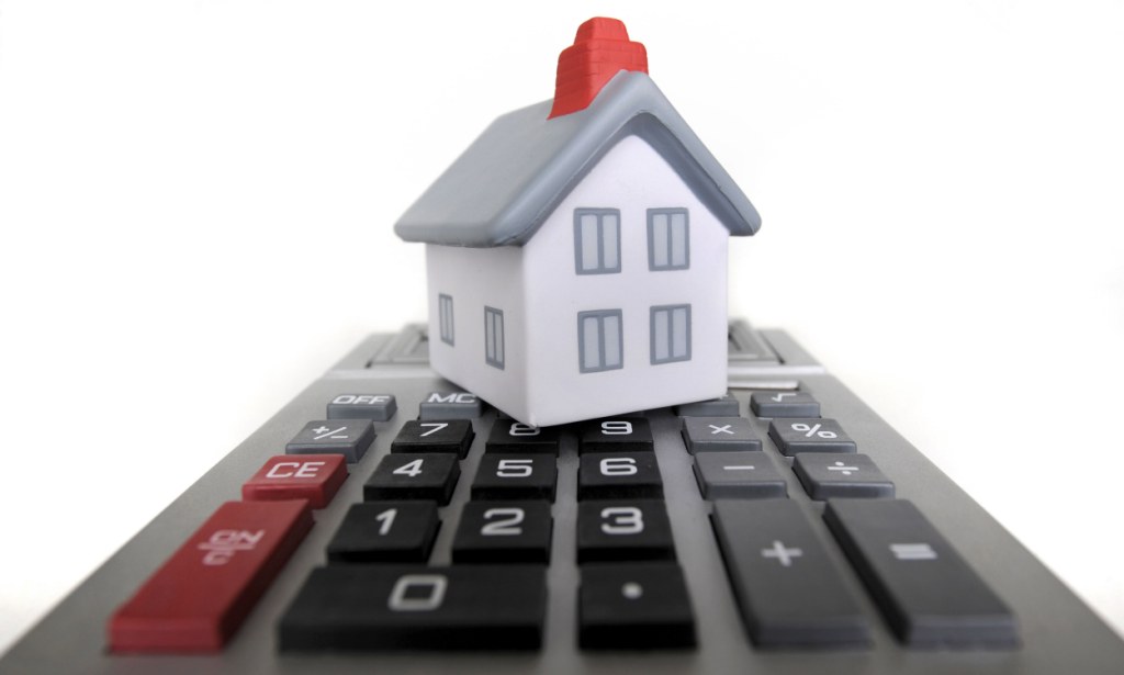 5 Advantages of Using a Mortgage Calculator Houston Before Taking a Home Loan in 2021