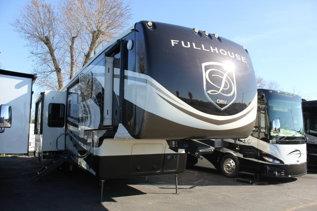 Get a Pre-owned JX450 Toy Hauler Today