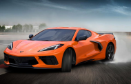 What Makes 2022 Chevrolet Corvette Appealing to Sports Car Enthusiasts?